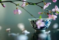 女孩子學(xué)茶藝好還是花藝好？